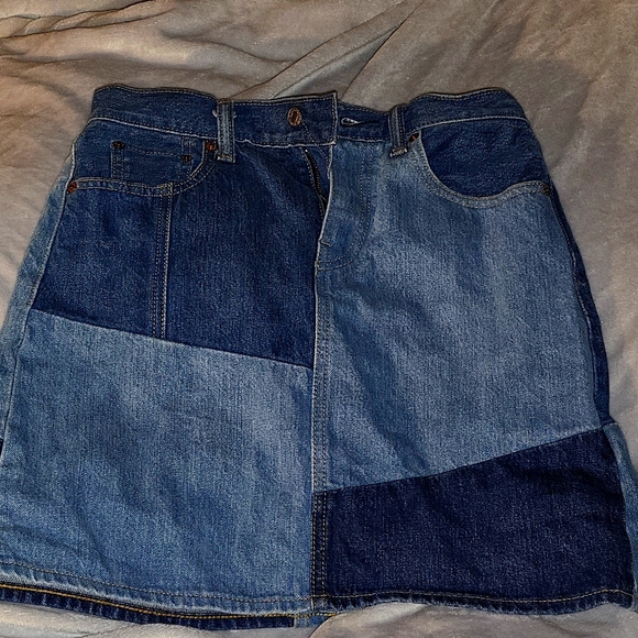 Levi's patchwork Jean skirt - Picture 1 of 6